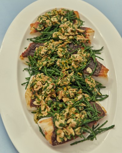 Brill fillet with samphire, lemon and almonds with Chablis