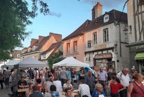 Le Marché Nocturne de l'Artisanat et des Terroirs 